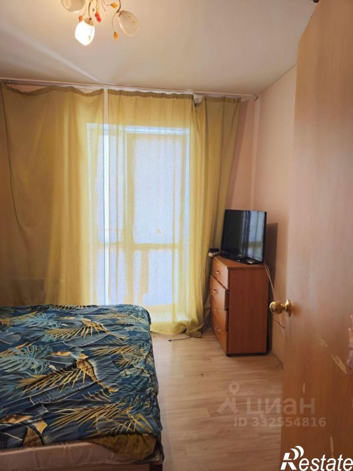 3-комн квартира ул Виталия Суровикина, 2,  д. 2