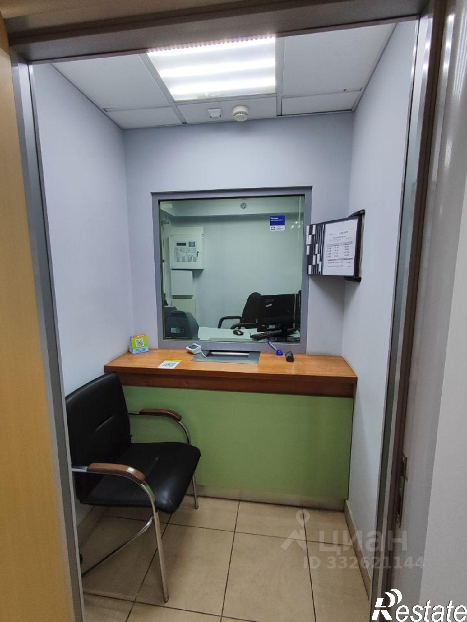 Купить торговое помещение за 7 828 830 рублей на ул Авиагородок, 38