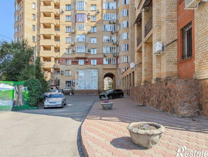 3-комн квартира ул Волочаевская, 15 1,  д. 15 1,  к. 1