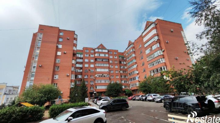 4-комн квартира ул 5 Армии, 2,  д. 2