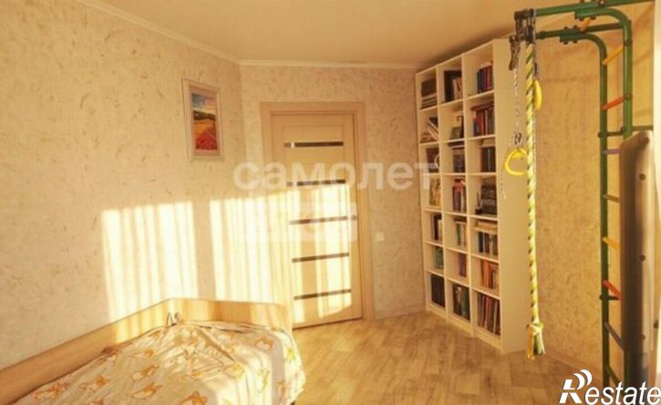 2-комн квартира ул Светловская, 10,  д. 10