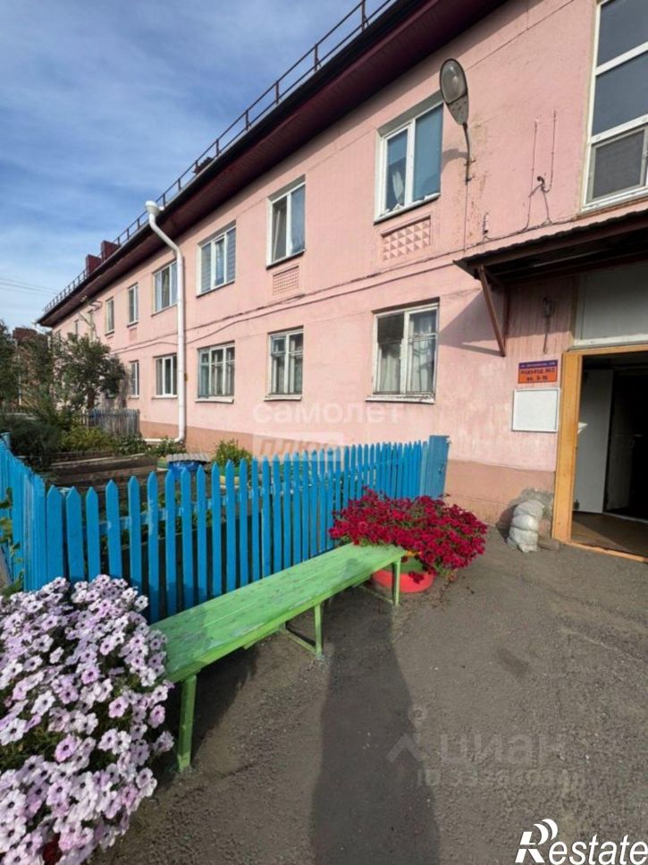 3-комн квартира ул Днепровская, 42А,  д. 42А