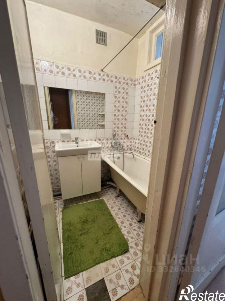 3-комн квартира ул Днепровская, 42А,  д. 42А