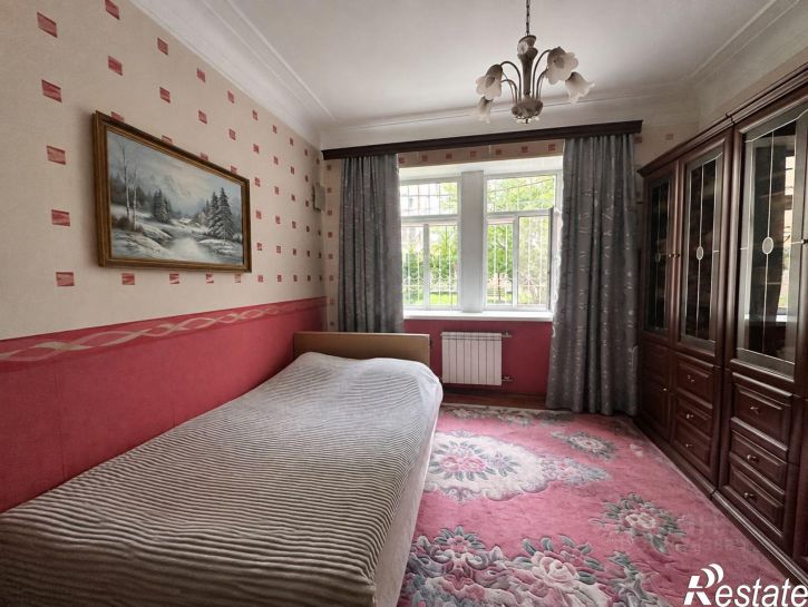 3-комн квартира ул Ялтинская, 49,  д. 49