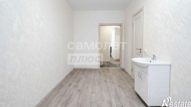 3-комн квартира ул 20 лет РККА, 200,  д. 200