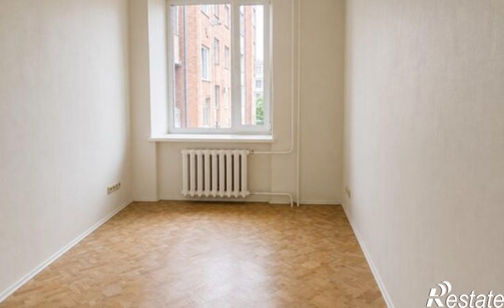 3-комн квартира ул Лукашевича, 15Д,  д. 15Д