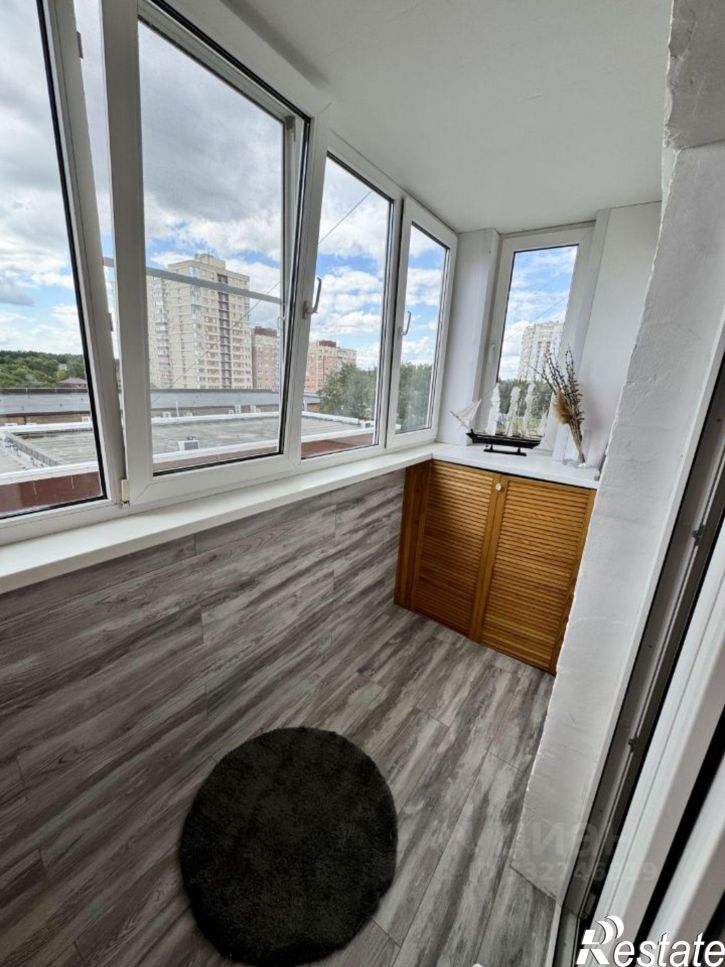 3-комн квартира ул Дмитриева, 20,  д. 20