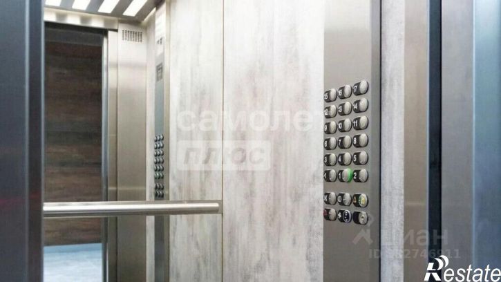 3-комн квартира ул Александра Захарченко, 1,  д. 1