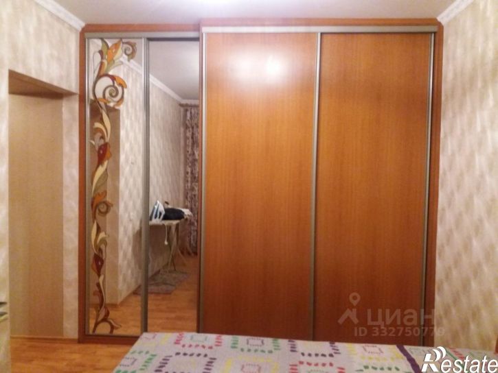 4-комн квартира пр-кт Комарова, 31,  д. 31