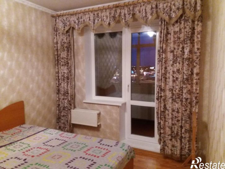 4-комн квартира пр-кт Комарова, 31,  д. 31