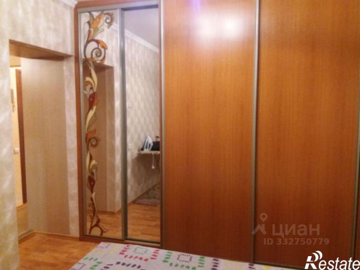 4-комн квартира пр-кт Комарова, 31,  д. 31