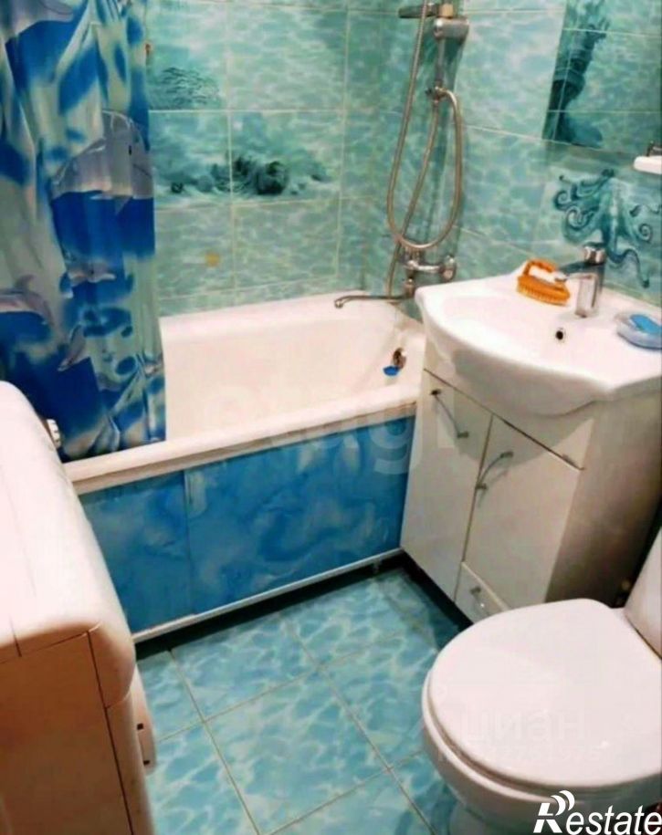 2-комн квартира Космический пр-кт, 1,  д. 1