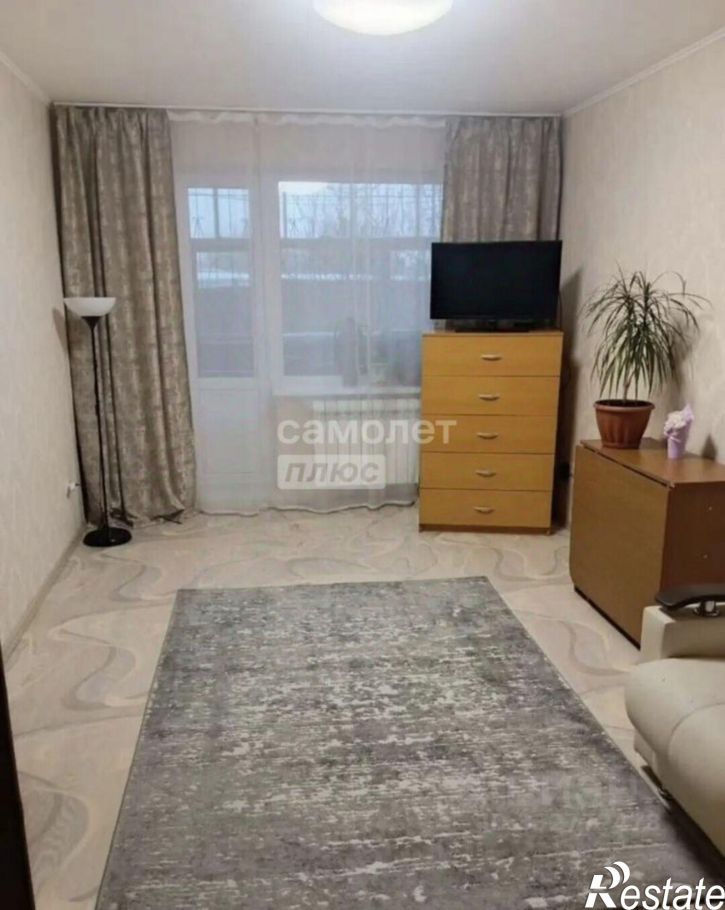 2-комн квартира ул 75 Гвардейской бригады, 1б,  д. 1б