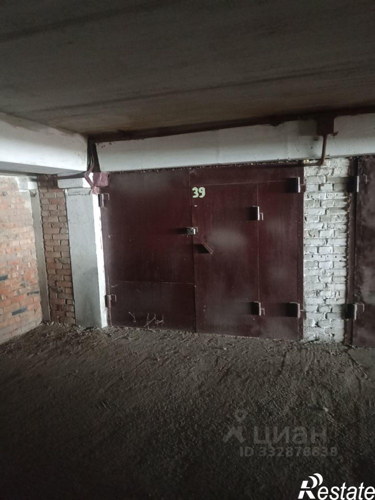 Купить гараж, место в паркинге за 1 800 000 рублей на ул Кемеровская, 3