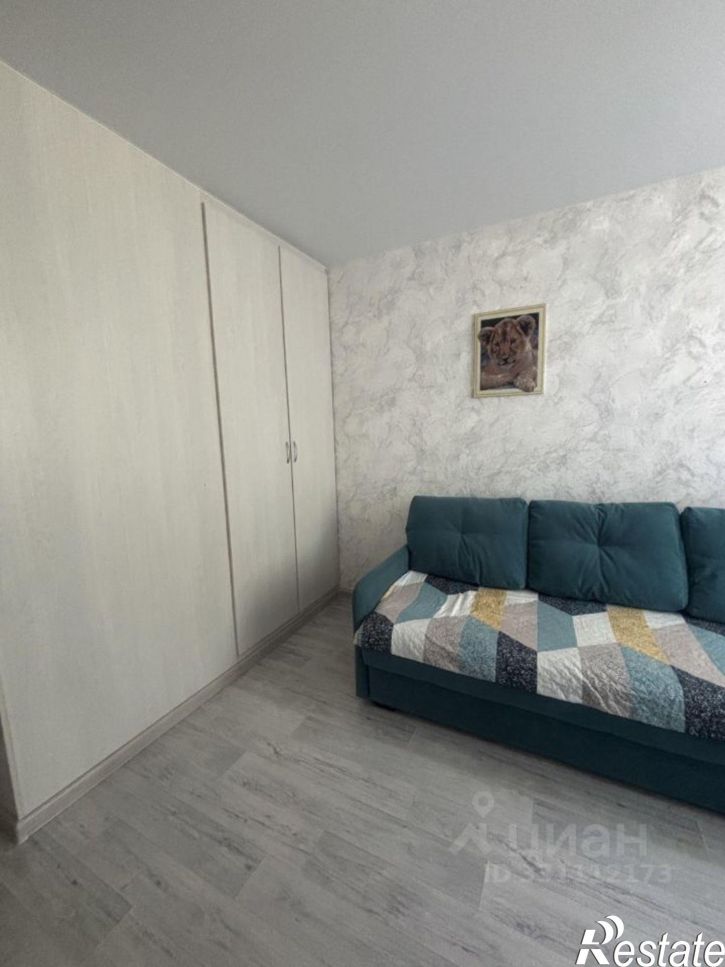 2-комн квартира ул Дмитриева, 3,  д. 3