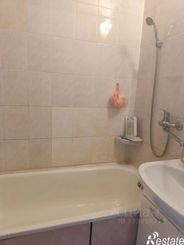 2-комн квартира ул Дмитриева, 5/4,  д. 5/4