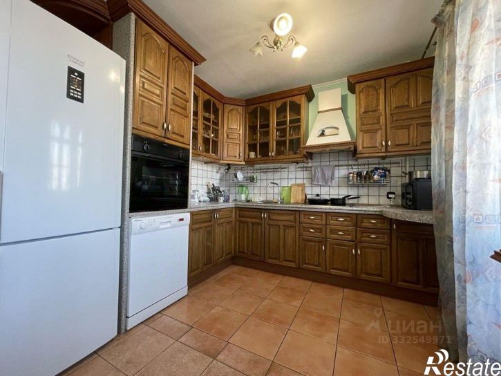 3-комн квартира ул Маршала Жукова, 105,  д. 105