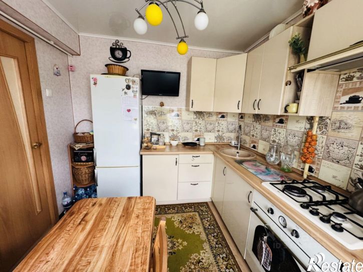 2-комн квартира Космический пр-кт, 87,  д. 87