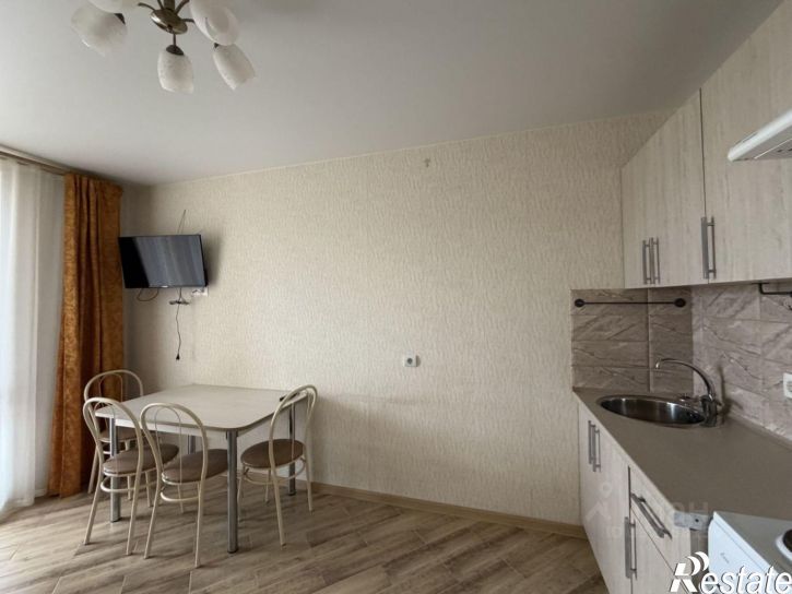 1-комн квартира б-р М.М.Кузьмина, 27,  д. 27