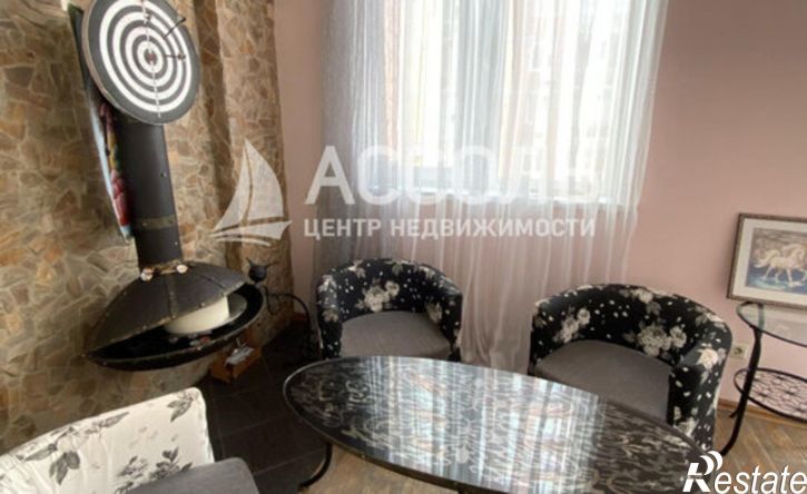3-комн квартира ул Декабристов, 116,  д. 116