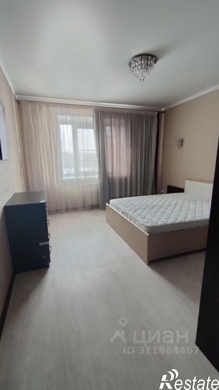 3-комн квартира ул Степанца, 3,  д. 3