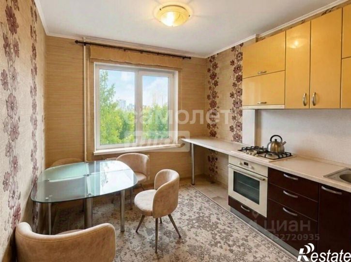 3-комн квартира ул Лукашевича, 12,  д. 12