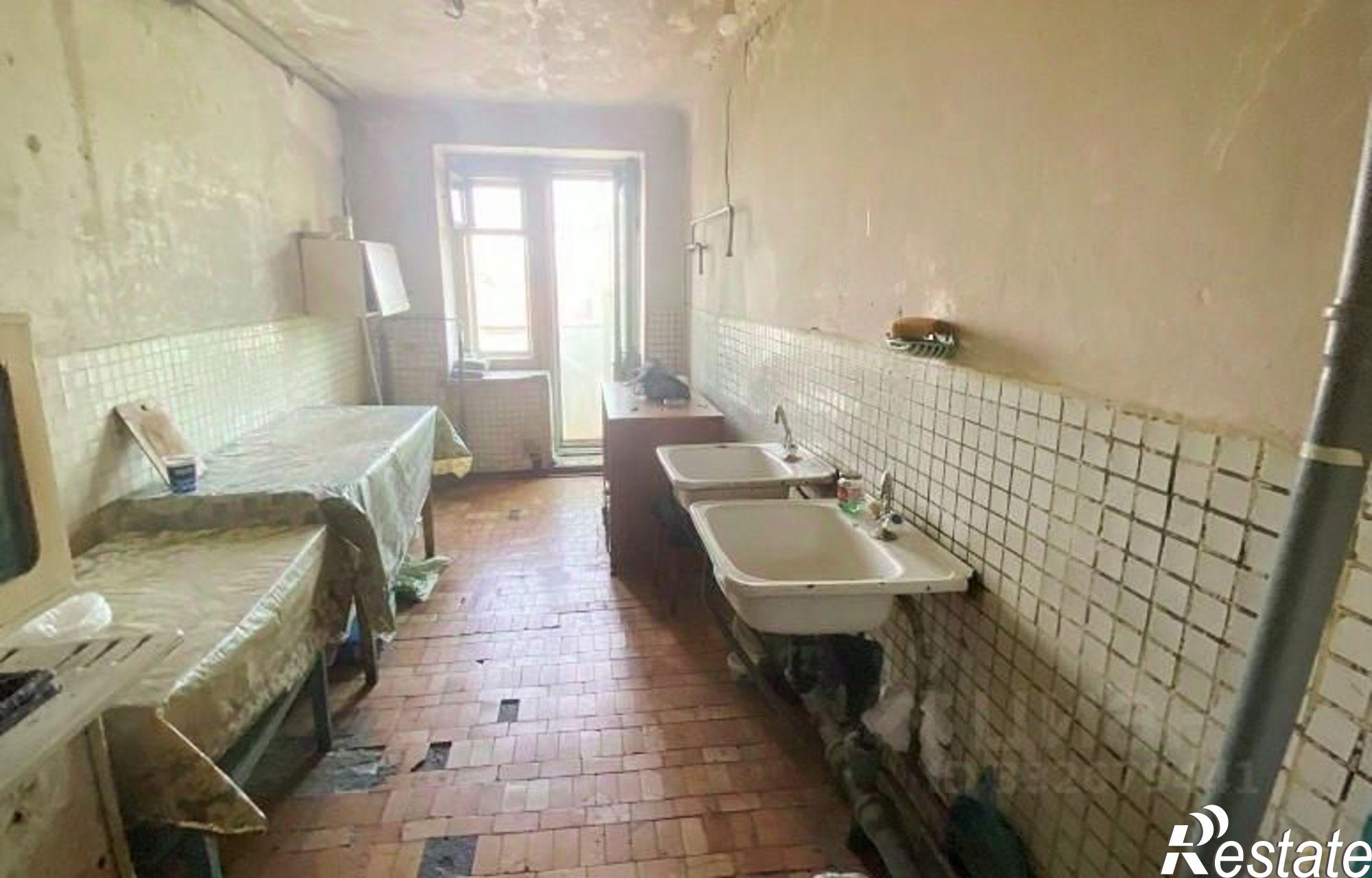 Купить комнату за 710 000 рублей на Камерный пер, 38Б
