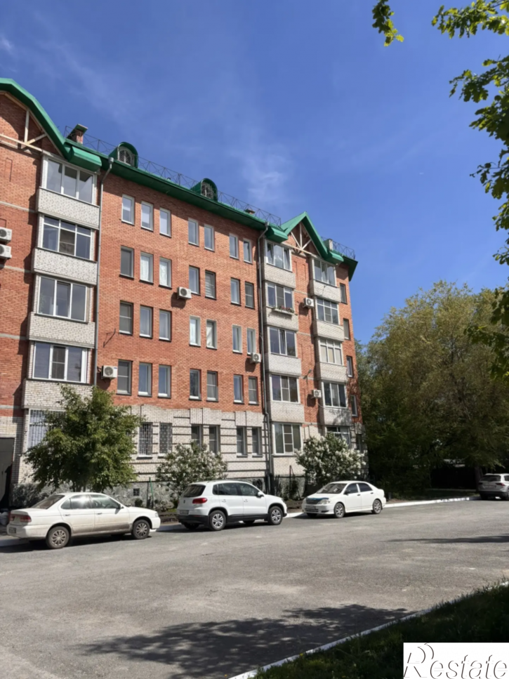 3-комн квартира ул Орловского, 5