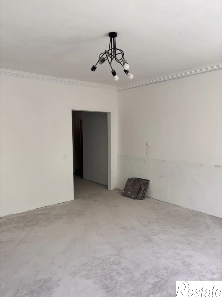 3-комн квартира ул Орловского, 5