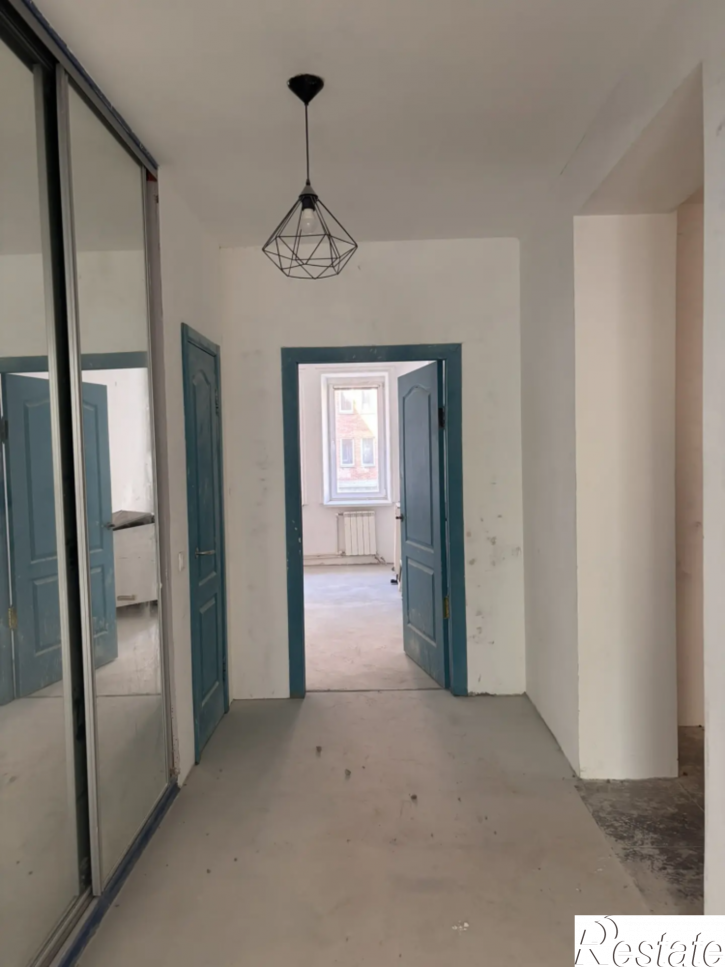 3-комн квартира ул Орловского, 5