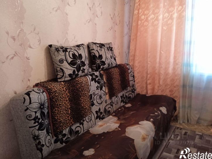 3-комн квартира ул Бархатовой, 3,  д. 3
