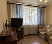 2-комн, 43кв м, этаж 1/5 пр-кт Карла Маркса, 82А