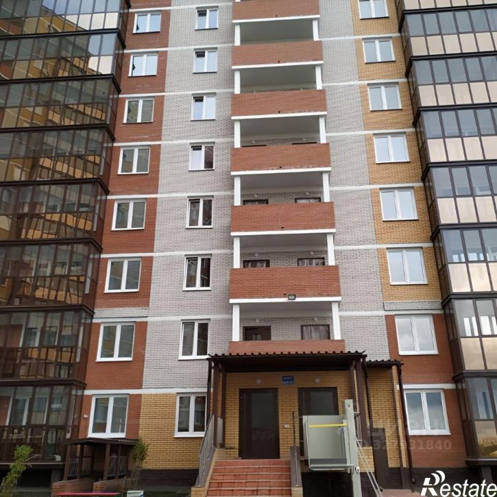 2-комн квартира ул Б.Г.Шаронова, 23,  д. 23