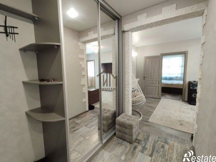 3-комн квартира ул Кемеровская, 8,  д. 8