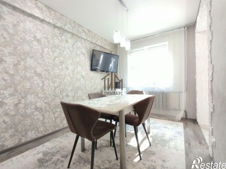 3-комн квартира ул Кемеровская, 8,  д. 8