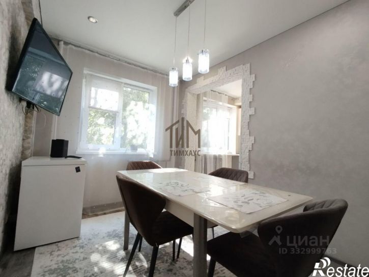 3-комн квартира ул Кемеровская, 8,  д. 8