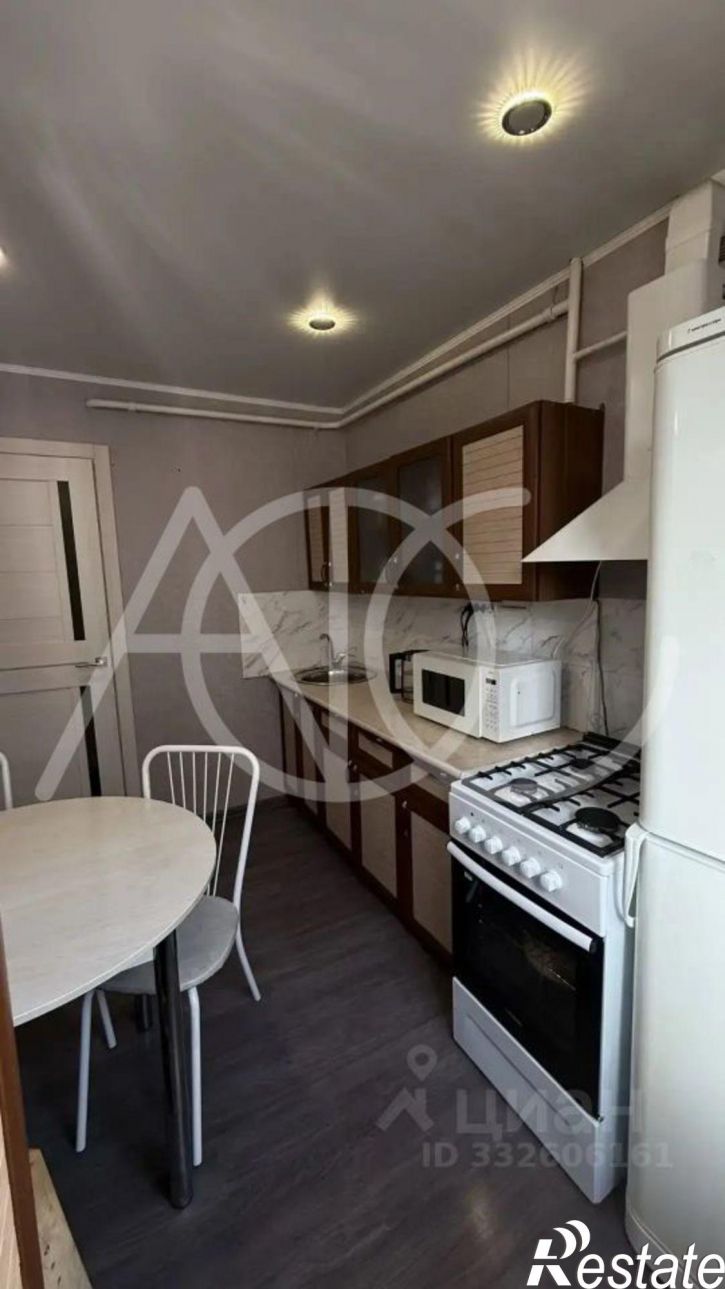 3-комн квартира ул 12 Декабря, 112,  д. 112