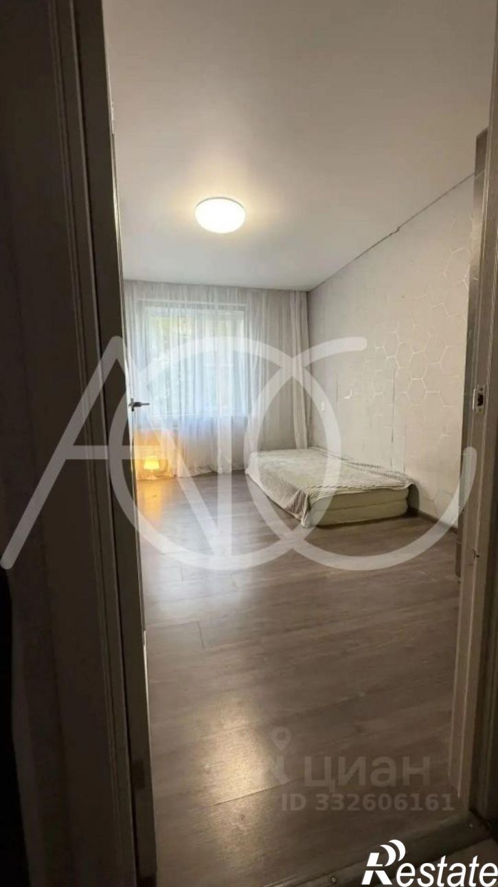 3-комн квартира ул 12 Декабря, 112,  д. 112