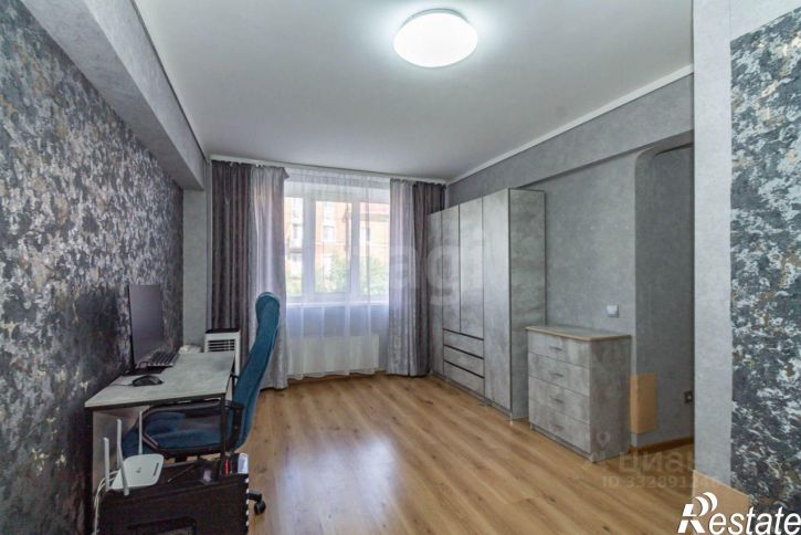1-комн квартира ул 8-я Линия, 94,  д. 94