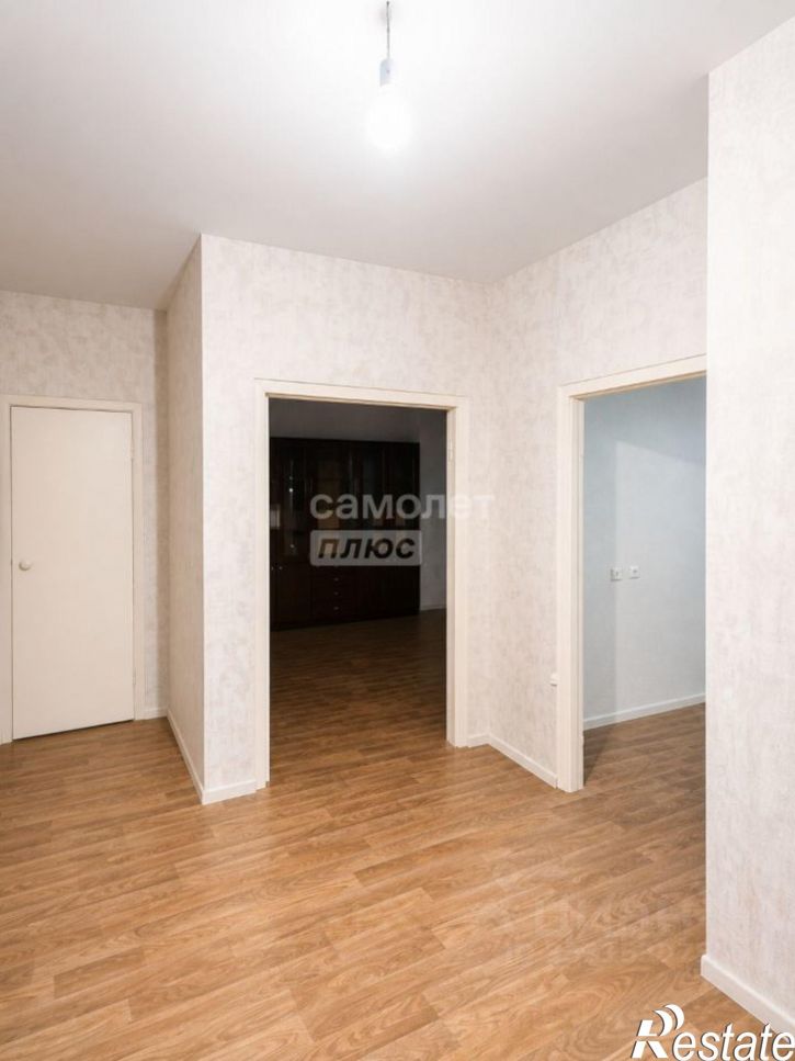 2-комн квартира ул Комкова, 8/1,  д. 8/1