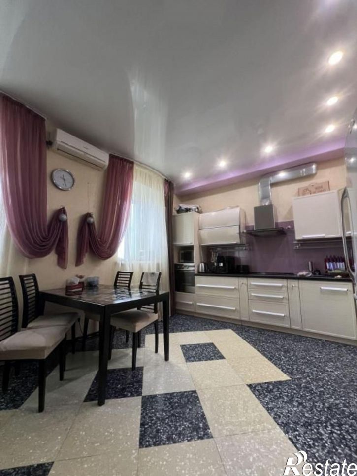 4-комн квартира ул 5-я Крайняя, 14,  д. 14