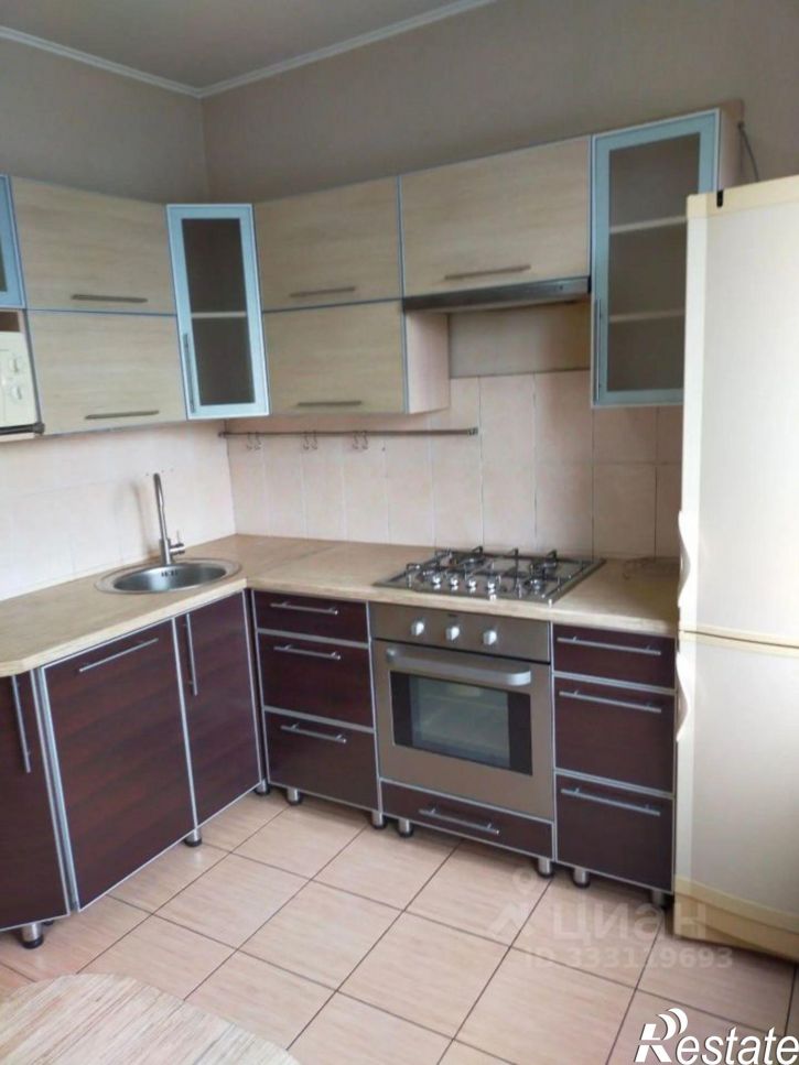 2-комн квартира пр-кт Комарова, 27/1,  д. 27/1