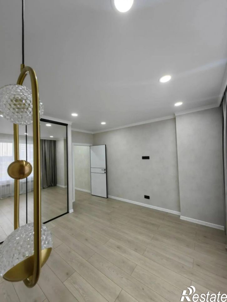 3-комн квартира пр-кт Сибирский, 43