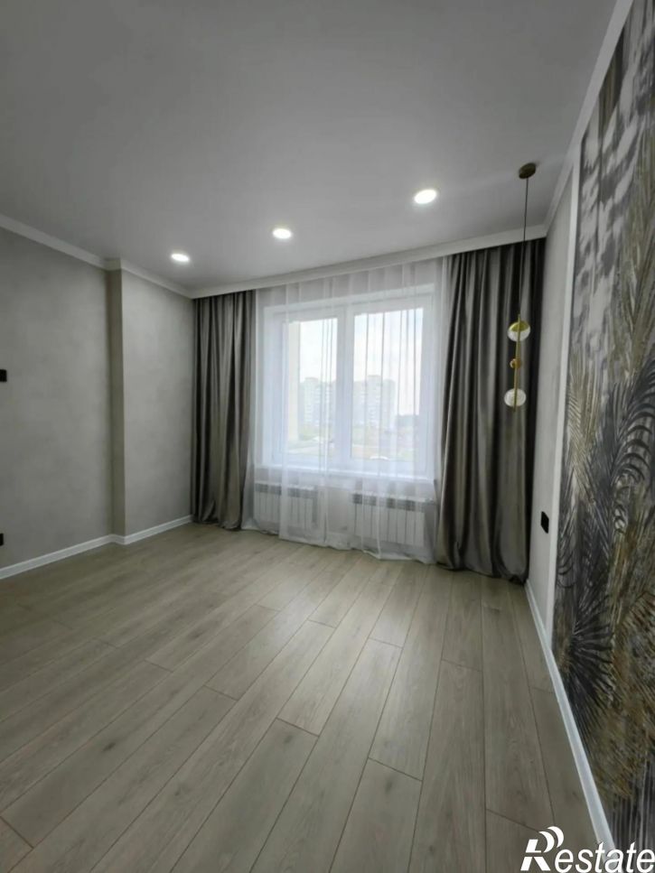 3-комн квартира пр-кт Сибирский, 43
