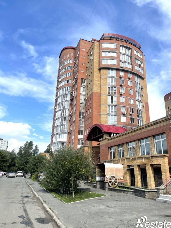 3-комн квартира ул Декабристов, 114 1,  д. 114 1,  к. 1