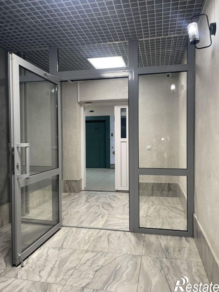 3-комн квартира ул Декабристов, 114 1,  д. 114 1,  к. 1