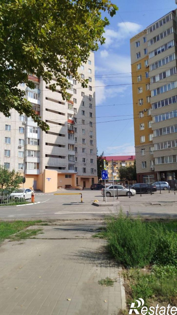 3-комн квартира ул Серова, 22,  д. 22