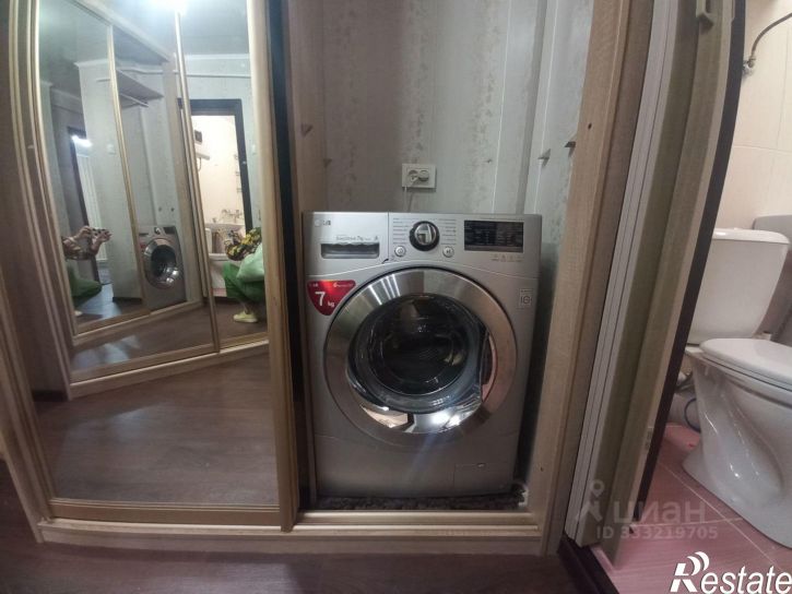 2-комн квартира ул 8-я Линия, 209,  д. 209