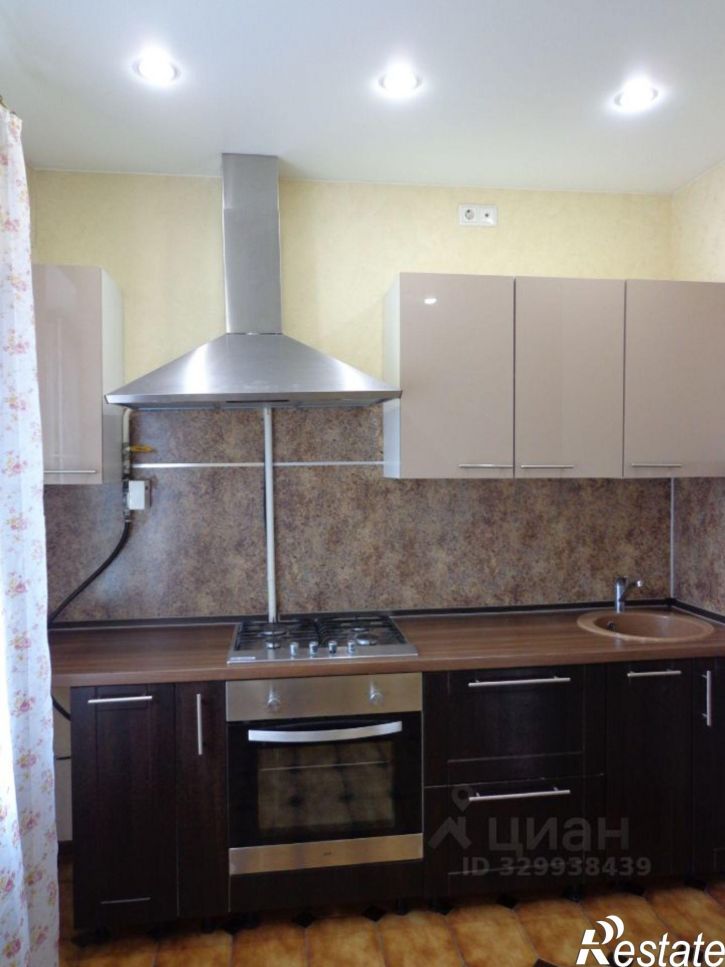 1-комн квартира пр-кт Комарова, 27,  д. 27