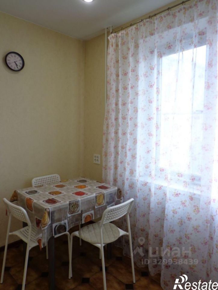 1-комн квартира пр-кт Комарова, 27,  д. 27